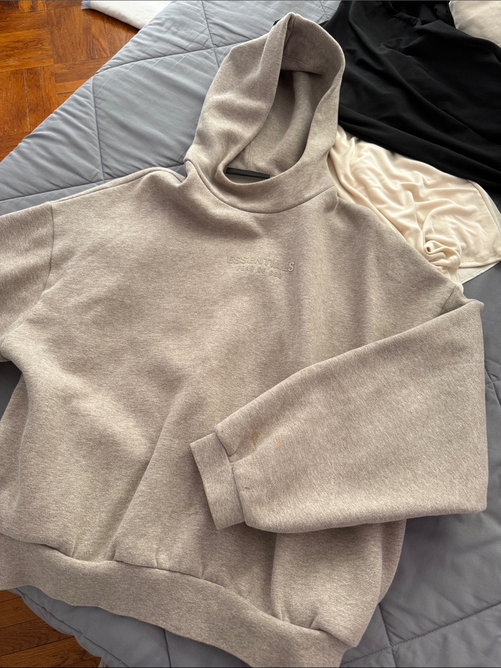 Men Sweater Subcategory Identification - Picture 3 of 3